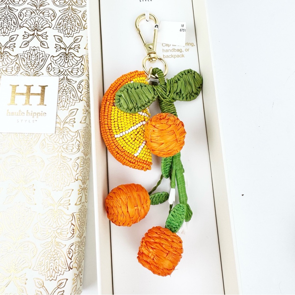NEW Haute Hippie Beaded Orange Slice and Blossom Purse Charm Clip Keychain 81
